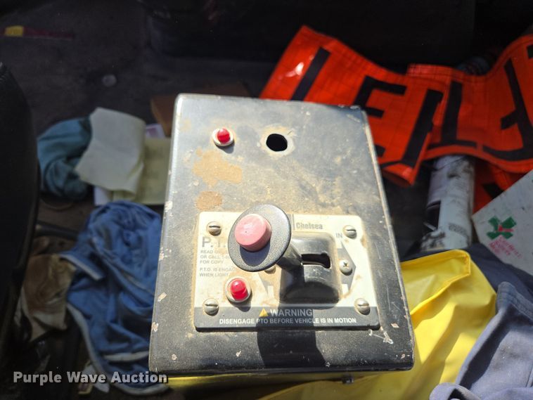 image for item EI4107 2010 International Durastar 4300 truck cab and chassis