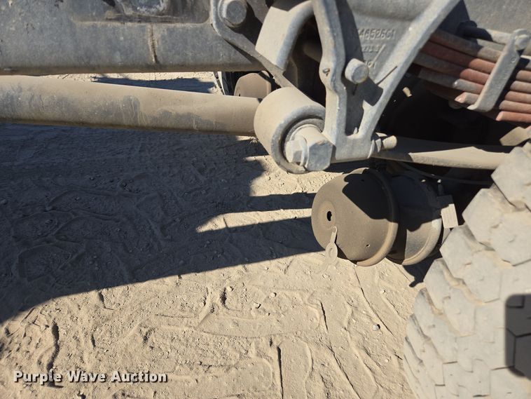 image for item EI4107 2010 International Durastar 4300 truck cab and chassis