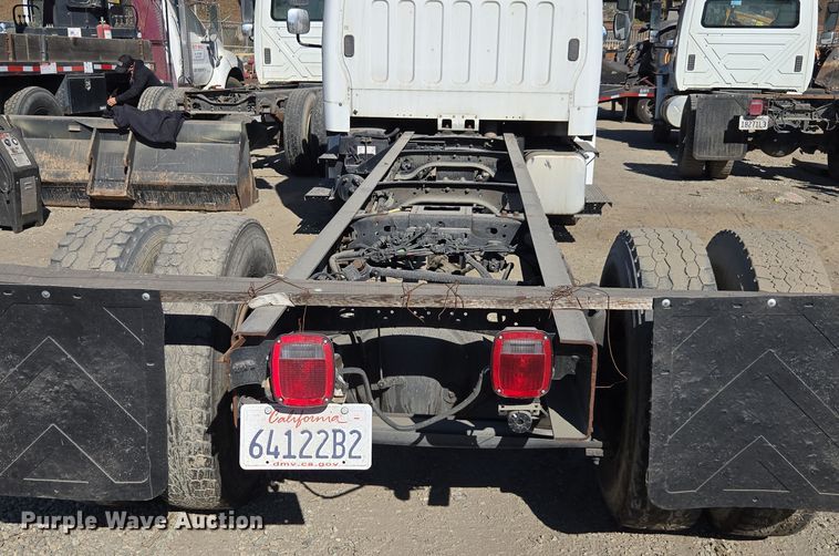 image for item EI4108 2008 Freightliner Business Class M2 truck cab and chassis