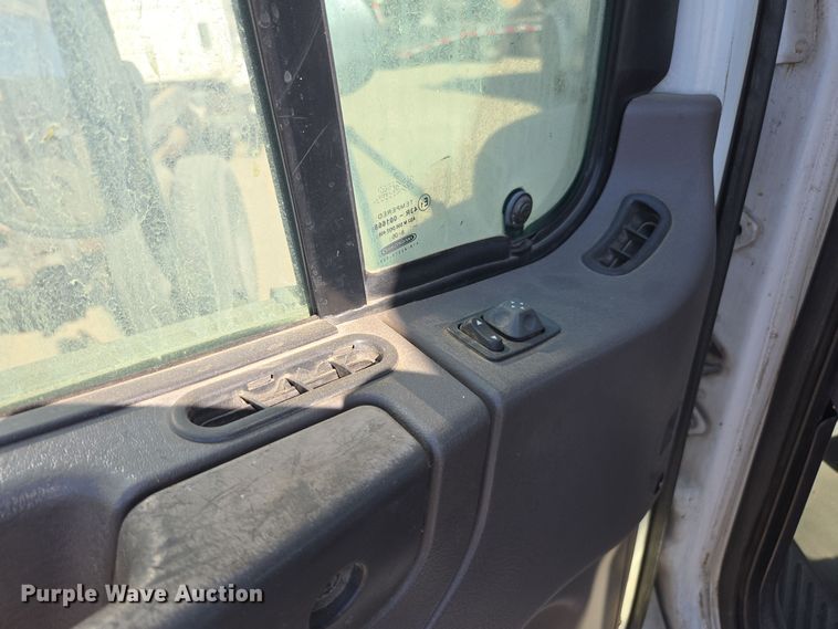 image for item EI4108 2008 Freightliner Business Class M2 truck cab and chassis