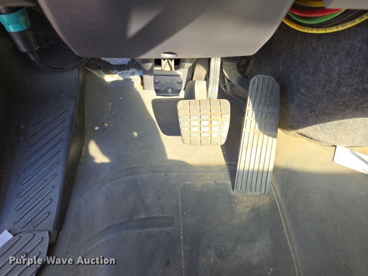 image for item EI4108 2008 Freightliner Business Class M2 truck cab and chassis