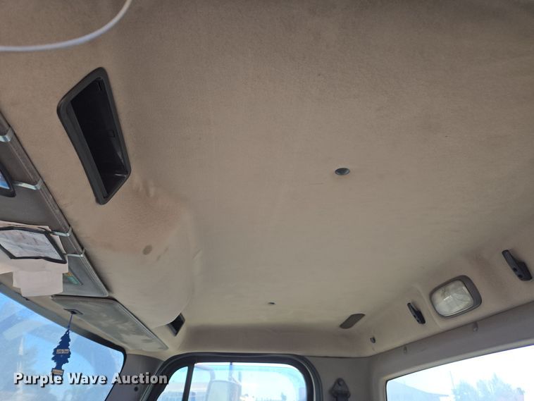 image for item EI4108 2008 Freightliner Business Class M2 truck cab and chassis