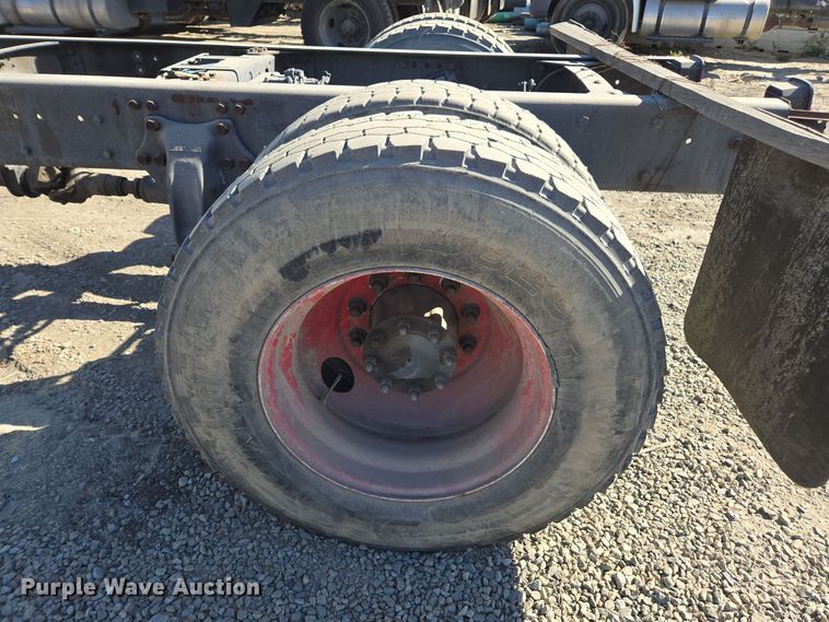 image for item EI4108 2008 Freightliner Business Class M2 truck cab and chassis