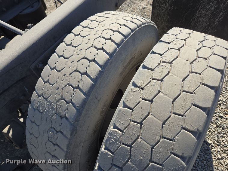 image for item EI4108 2008 Freightliner Business Class M2 truck cab and chassis