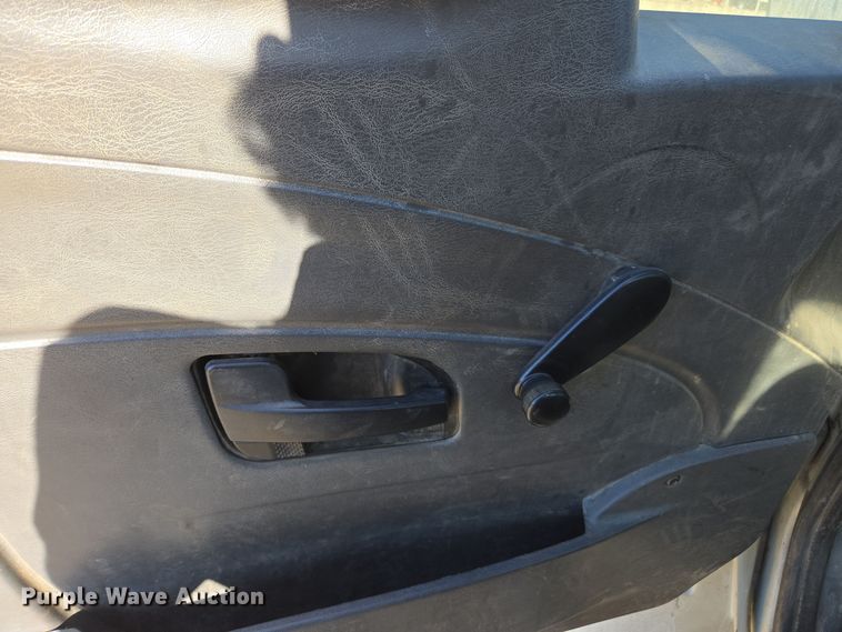 image for item EI4109 2010 International Durastar 4300 truck cab and chassis