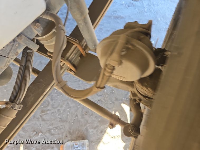 image for item EI4109 2010 International Durastar 4300 truck cab and chassis