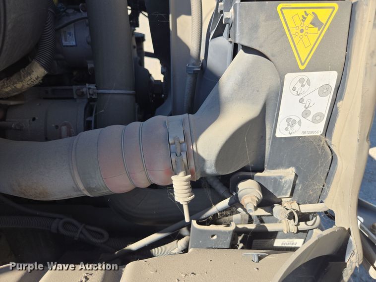 image for item EI4110 2010 International Durastar 4300 truck cab and chassis