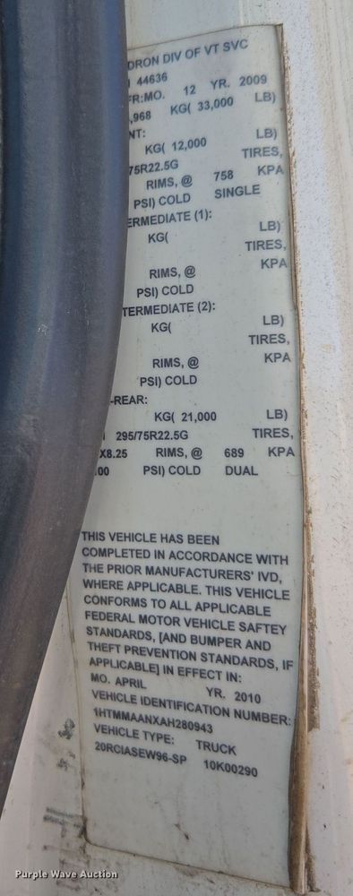 image for item EI4110 2010 International Durastar 4300 truck cab and chassis