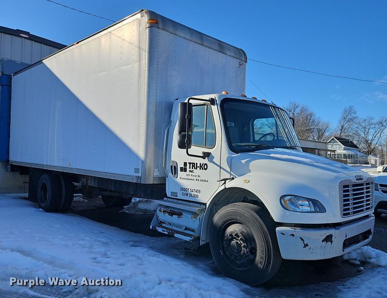 image for item EI8794 2011 Freightliner Business Class M2 box truck