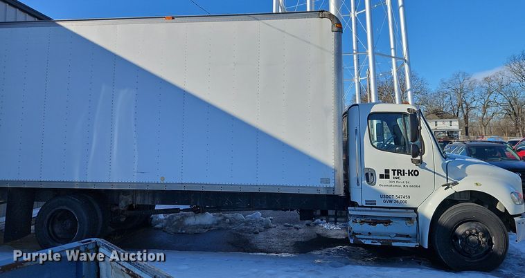 image for item EI8794 2011 Freightliner Business Class M2 box truck