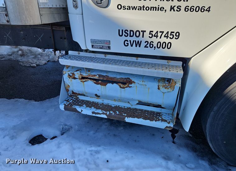 image for item EI8794 2011 Freightliner Business Class M2 box truck