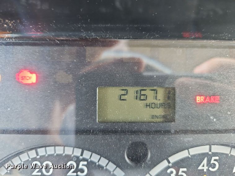 image for item EI8794 2011 Freightliner Business Class M2 box truck