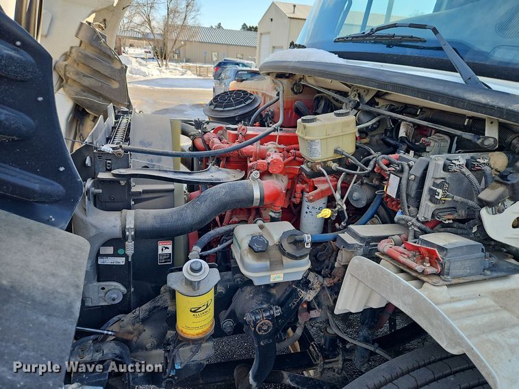 image for item EI8794 2011 Freightliner Business Class M2 box truck