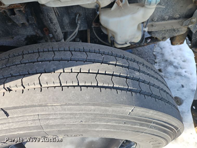 image for item EI8794 2011 Freightliner Business Class M2 box truck