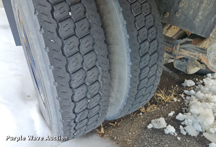 image for item EI8794 2011 Freightliner Business Class M2 box truck