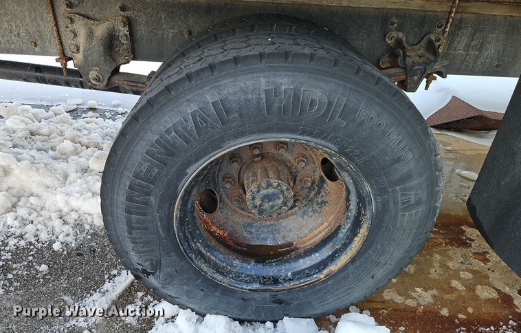 image for item EI8794 2011 Freightliner Business Class M2 box truck