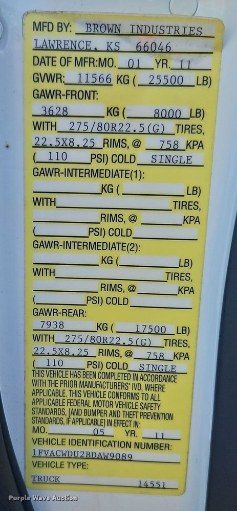 image for item EI8794 2011 Freightliner Business Class M2 box truck