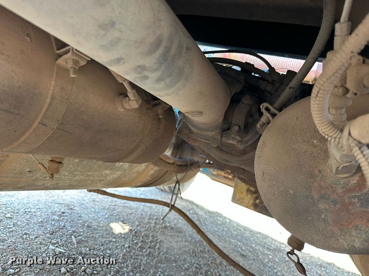 image for item EJ5274 1987 Freightliner semi truck