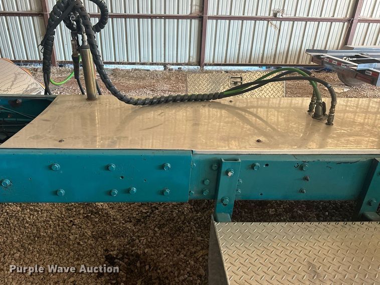 image for item EJ5274 1987 Freightliner semi truck