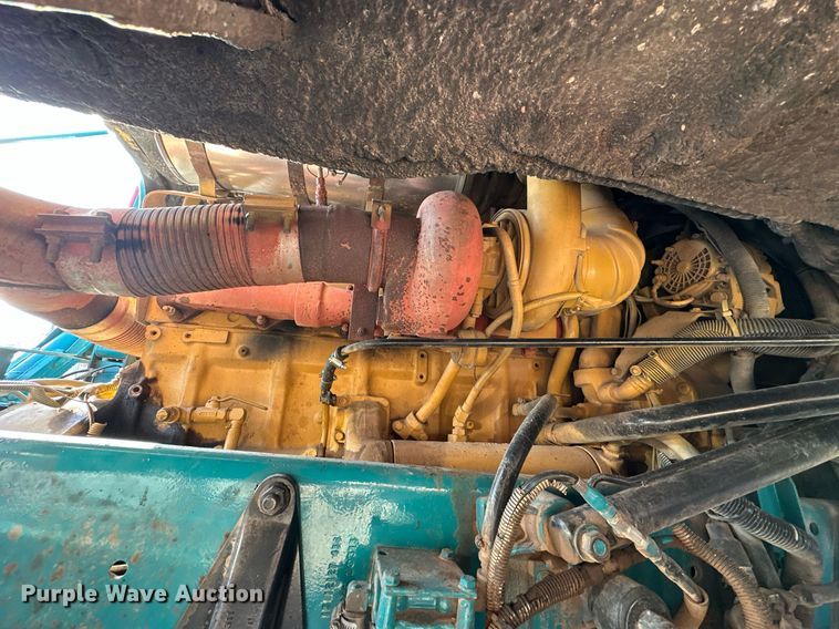 image for item EJ5274 1987 Freightliner semi truck