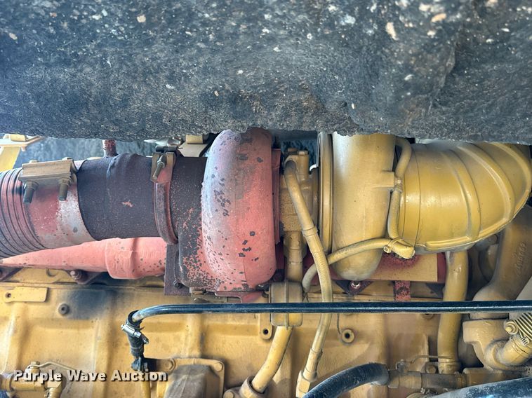 image for item EJ5274 1987 Freightliner semi truck