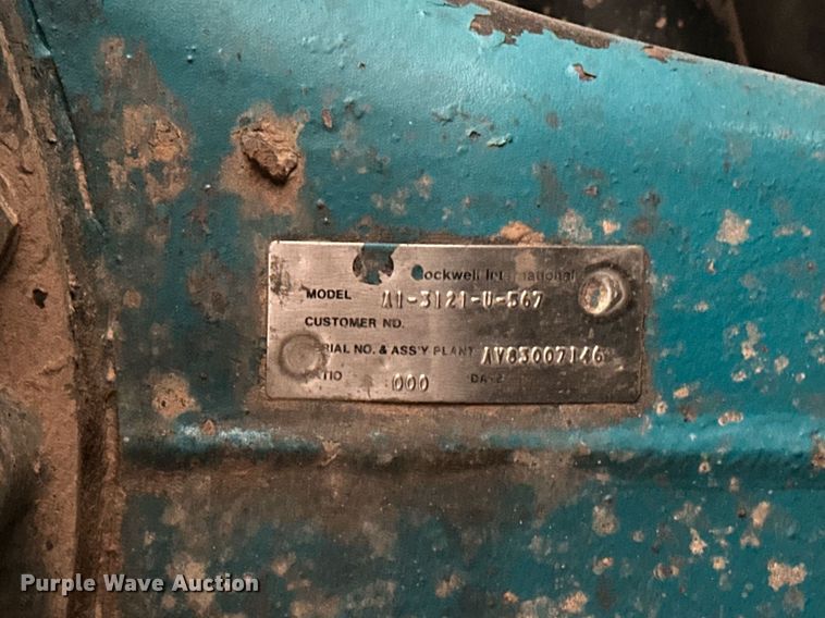 image for item EJ5274 1987 Freightliner semi truck