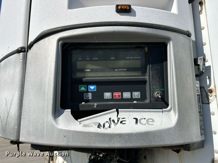 image for item EK2545 2008 Wabash refrigerated van trailer