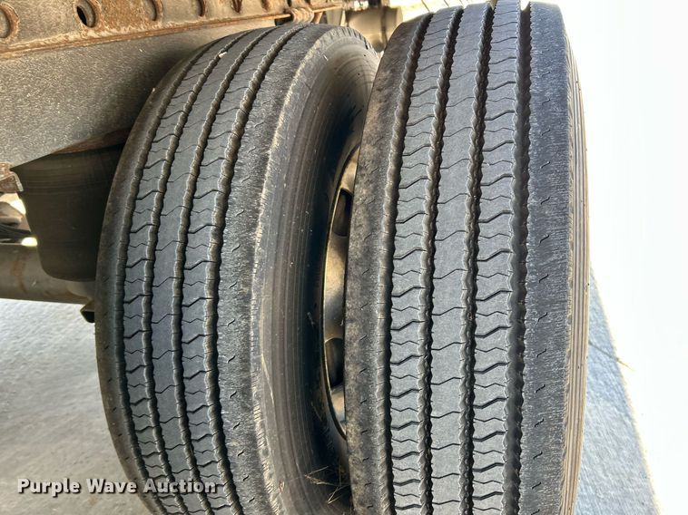 image for item EK2545 2008 Wabash refrigerated van trailer