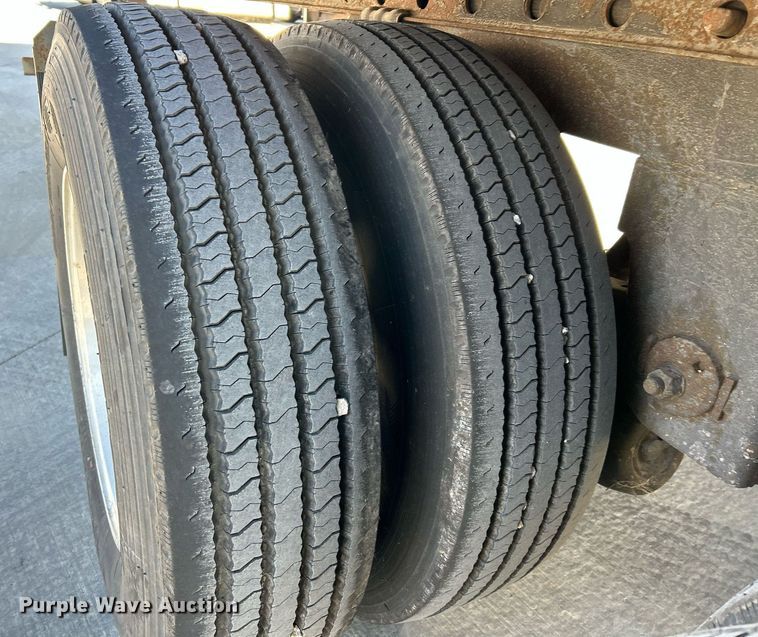 image for item EK2545 2008 Wabash refrigerated van trailer