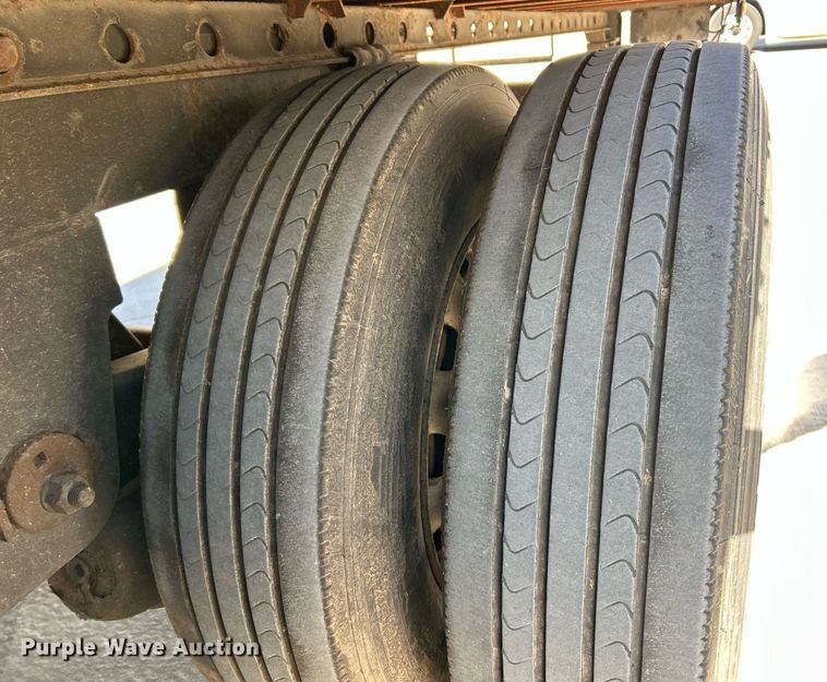 image for item EK2545 2008 Wabash refrigerated van trailer