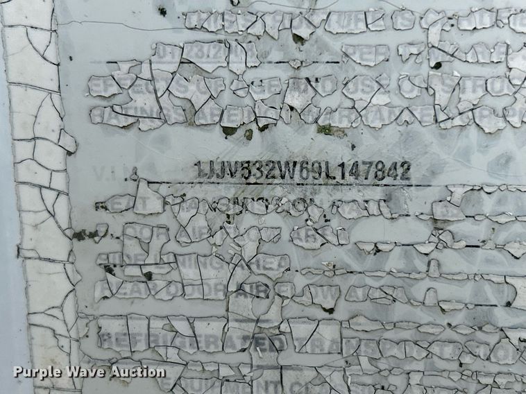 image for item EK2546 2009 Wabash refrigerated van trailer