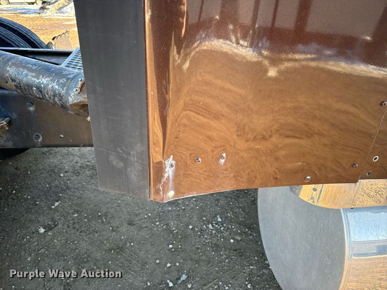 image for item EN5042 1997 Kenworth W900 semi truck