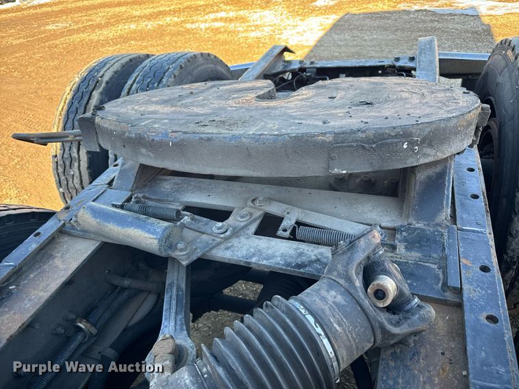 image for item EN5042 1997 Kenworth W900 semi truck