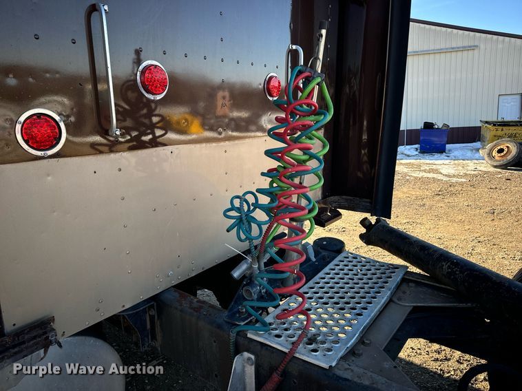 image for item EN5042 1997 Kenworth W900 semi truck