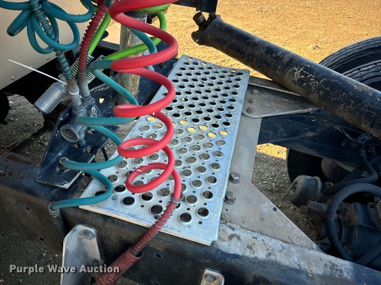 image for item EN5042 1997 Kenworth W900 semi truck