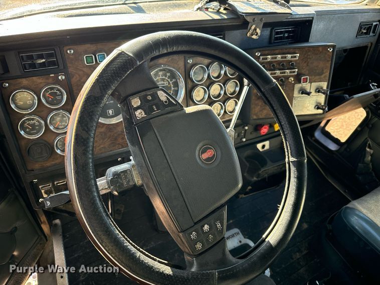 image for item EN5042 1997 Kenworth W900 semi truck