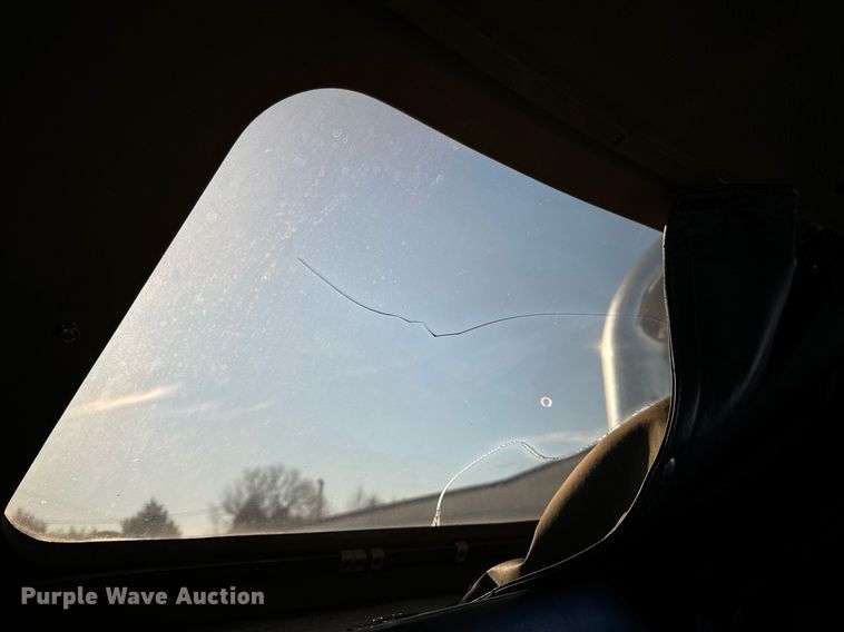 image for item EN5042 1997 Kenworth W900 semi truck