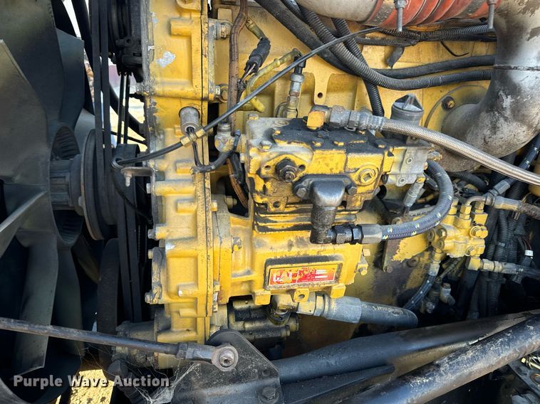 image for item EN5042 1997 Kenworth W900 semi truck