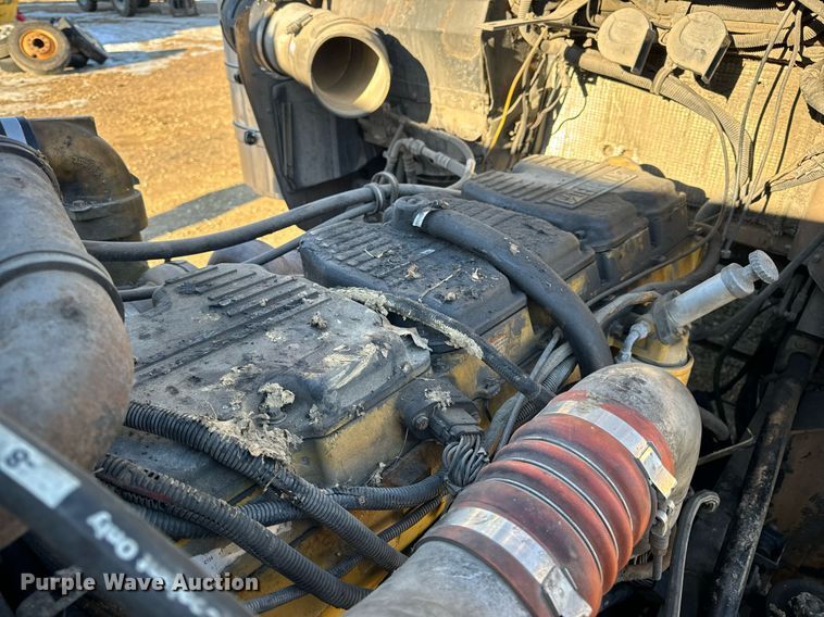 image for item EN5042 1997 Kenworth W900 semi truck