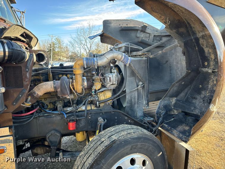 image for item EN5042 1997 Kenworth W900 semi truck