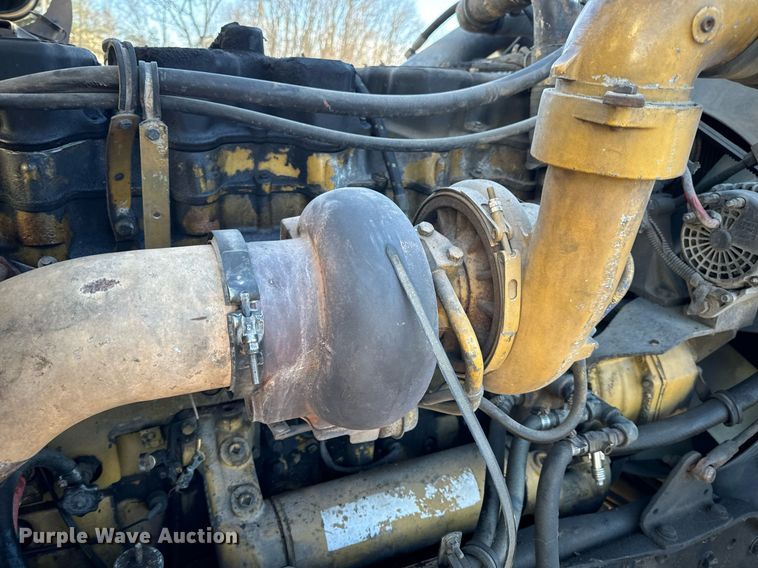 image for item EN5042 1997 Kenworth W900 semi truck