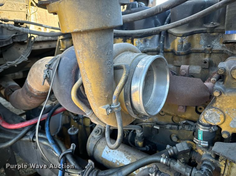 image for item EN5042 1997 Kenworth W900 semi truck