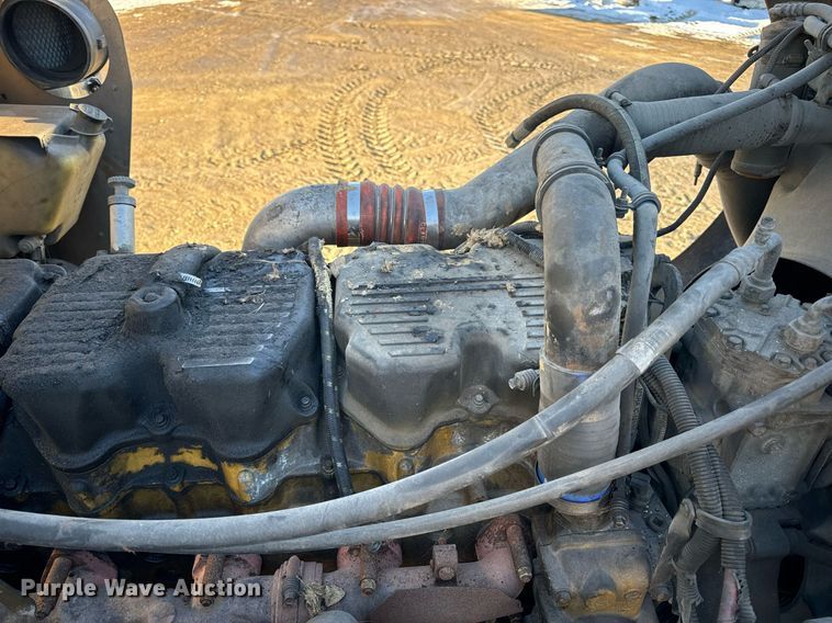 image for item EN5042 1997 Kenworth W900 semi truck