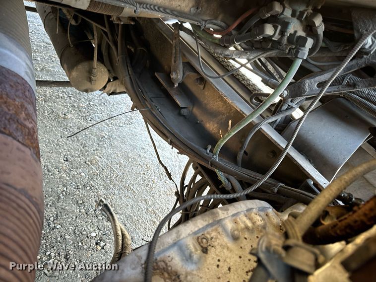 image for item EN5042 1997 Kenworth W900 semi truck