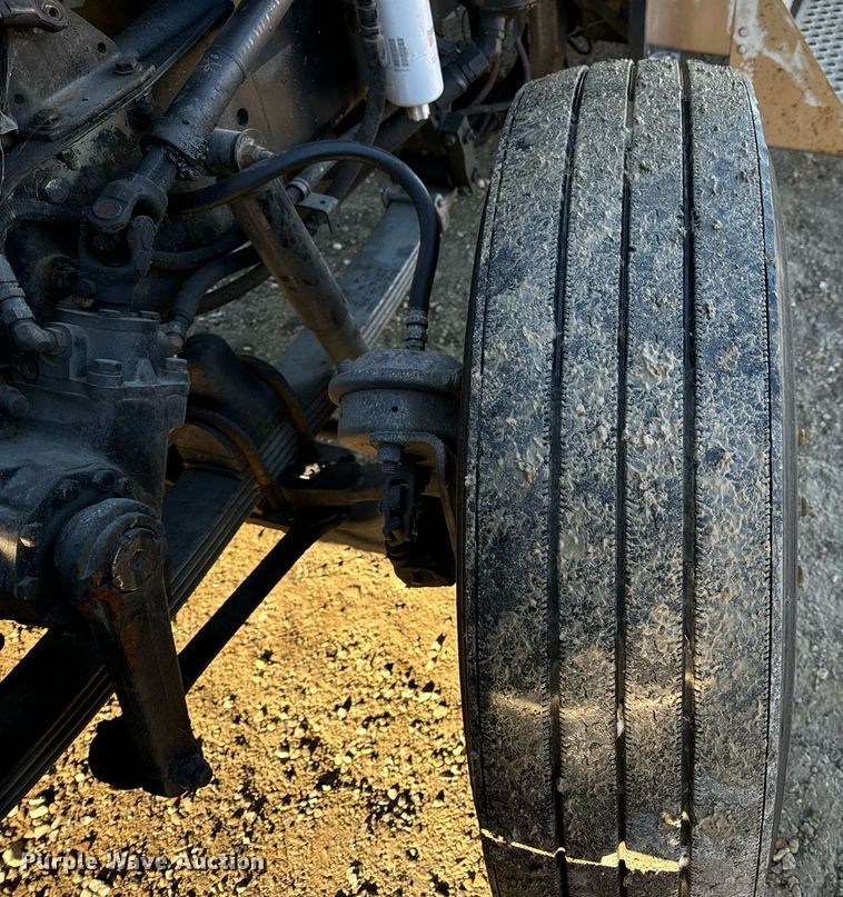 image for item EN5042 1997 Kenworth W900 semi truck