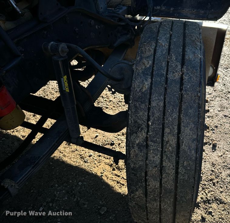 image for item EN5042 1997 Kenworth W900 semi truck