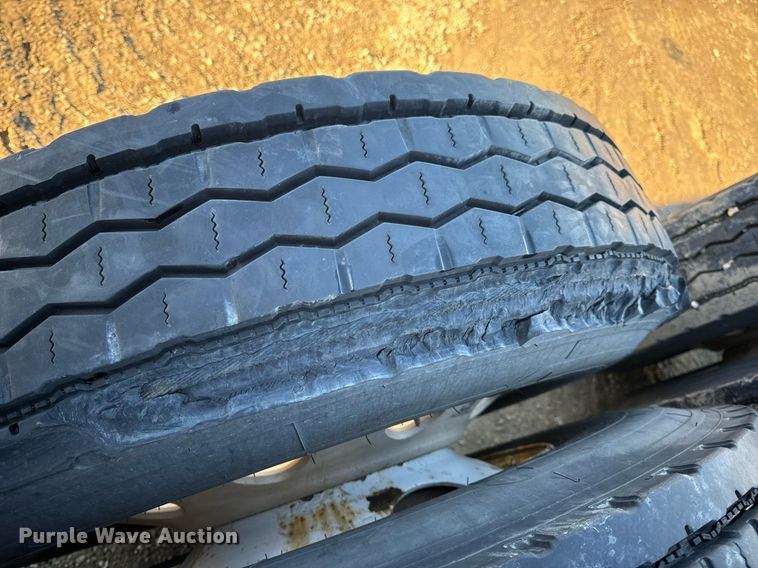 image for item EN5042 1997 Kenworth W900 semi truck