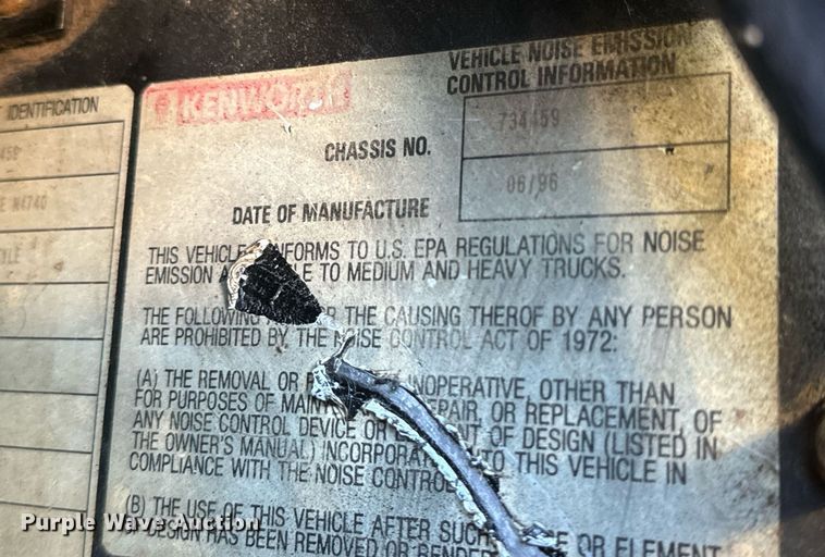 image for item EN5042 1997 Kenworth W900 semi truck