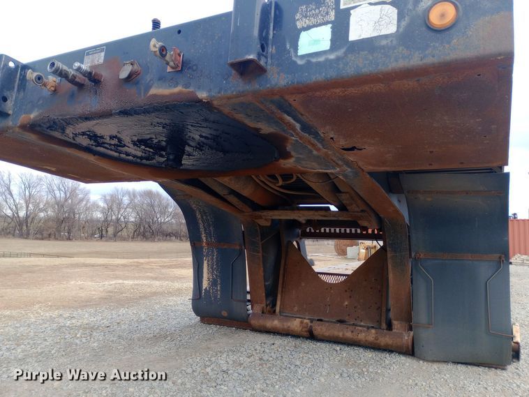 image for item EO0538 2004 Landoll 825F lowboy equipment trailer