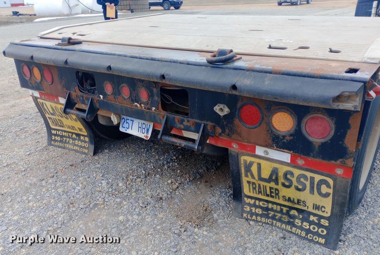 image for item EO0538 2004 Landoll 825F lowboy equipment trailer